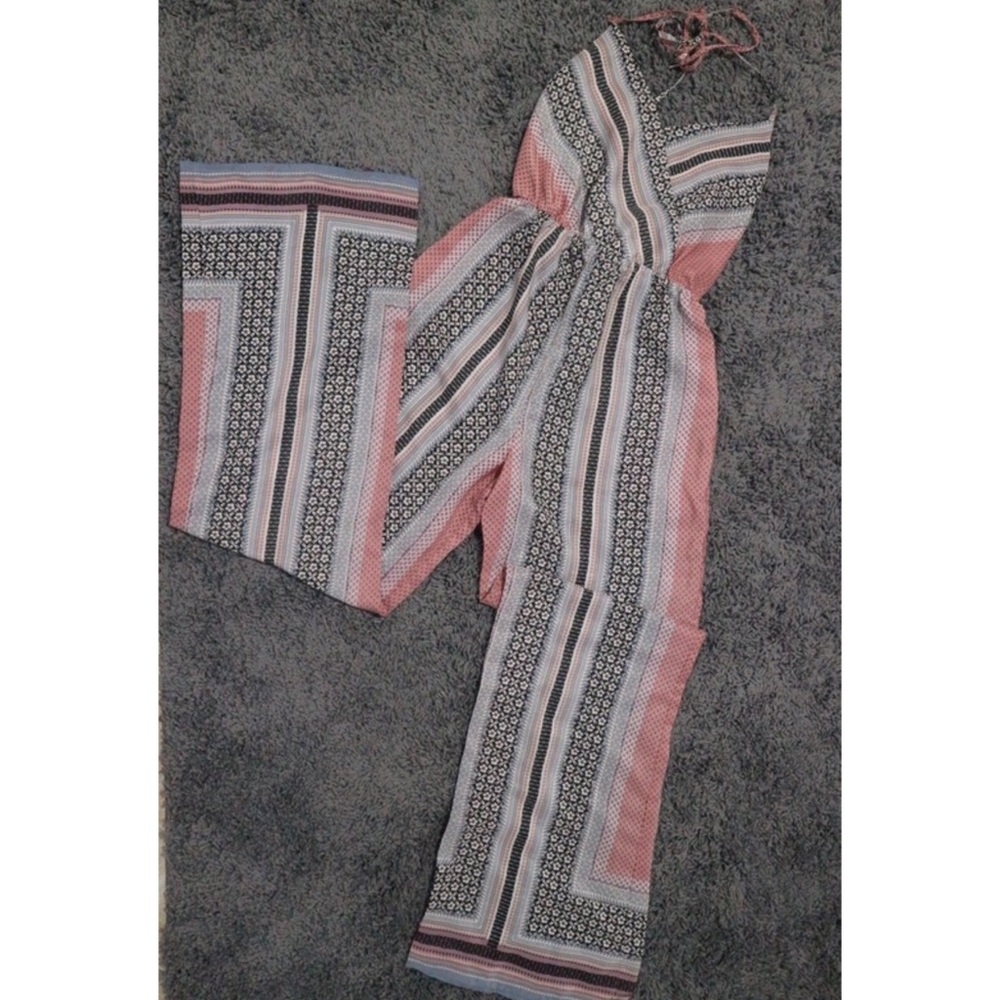 Wide leg jumpsuit